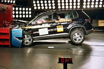 Краш тест VW Tiguan (2007)